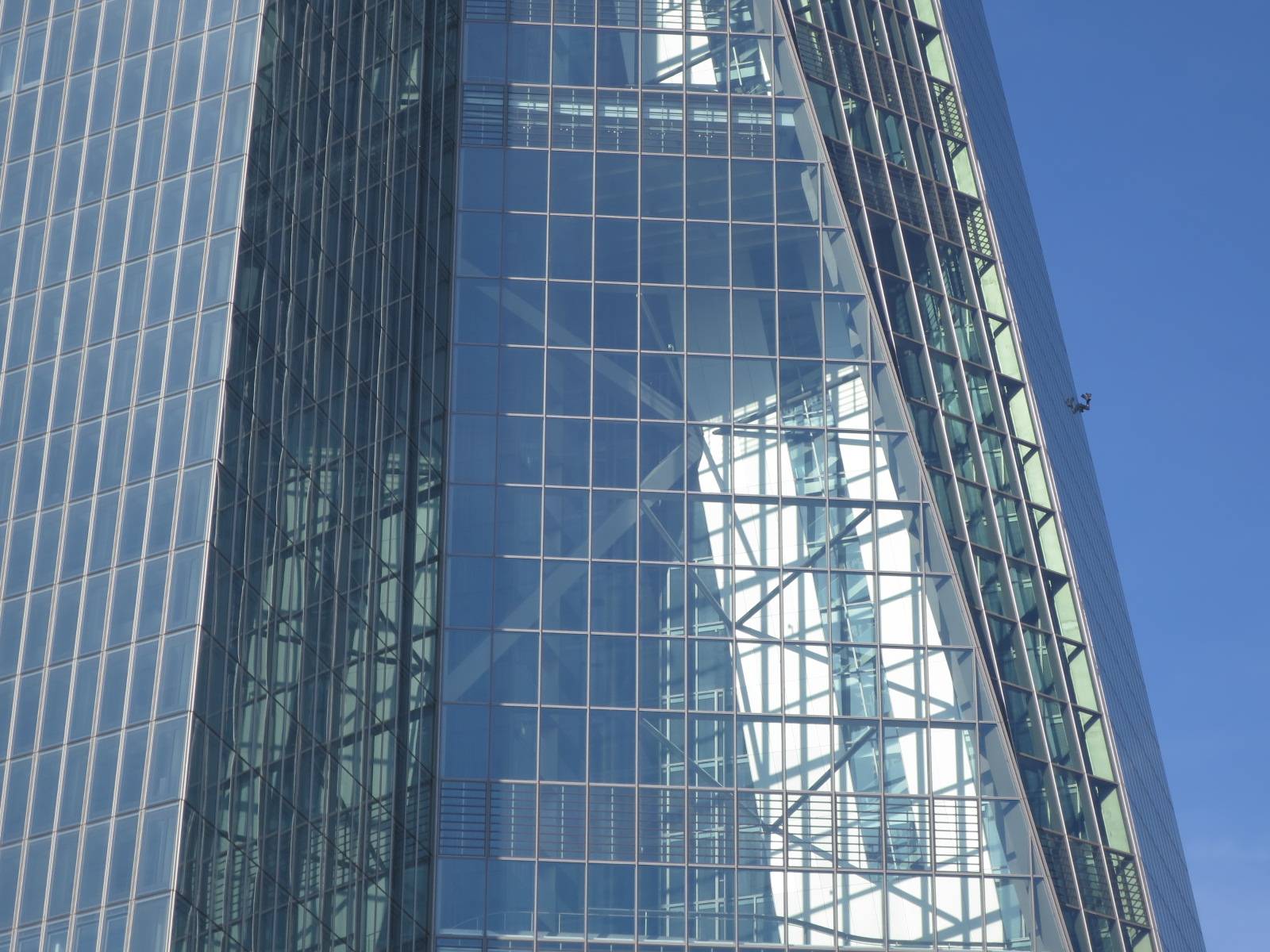 Blockchain Technology and Self-Driving Cars